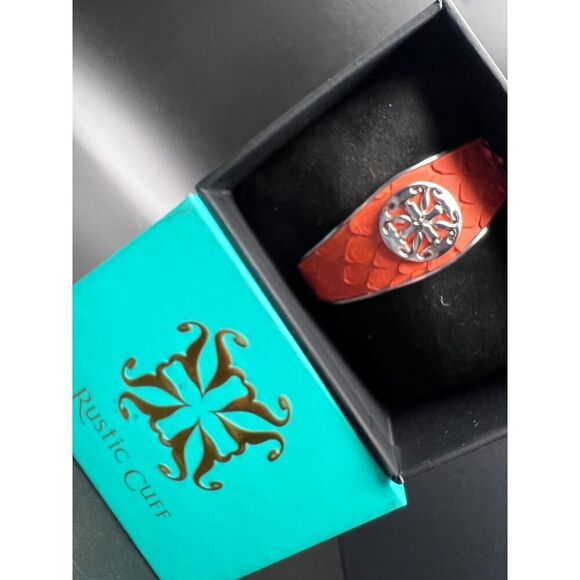 Rustic Cuff Snake Cuff - Picture 2 of 12